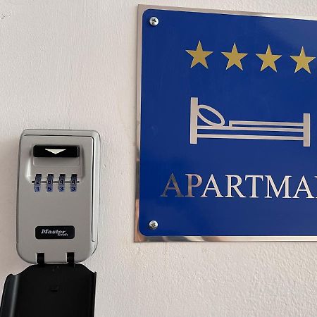 At The Heart Of Plitvice Lakes - Self Check-In! Apartment Plitvicka Jezera Exterior photo