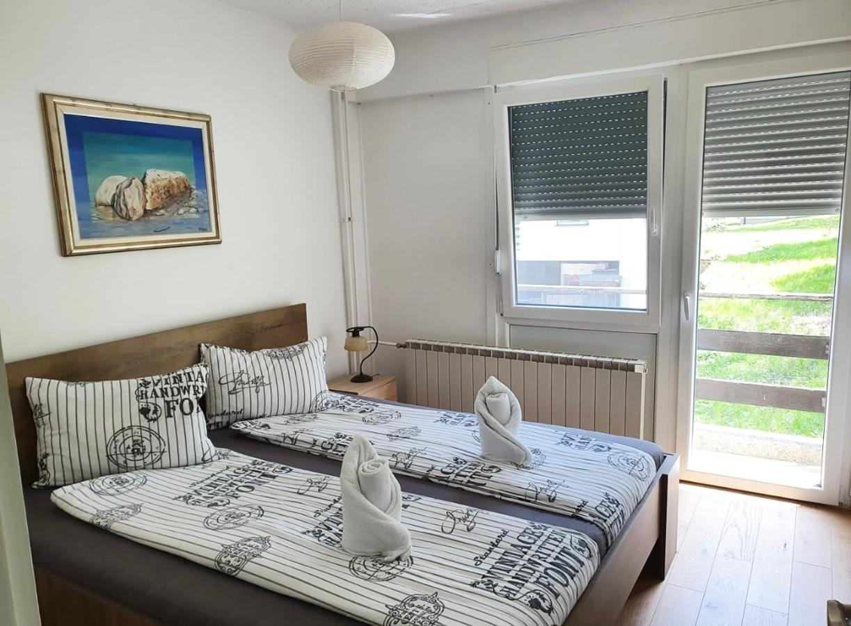 At The Heart Of Plitvice Lakes - Self Check-In! Apartment Plitvicka Jezera Exterior photo