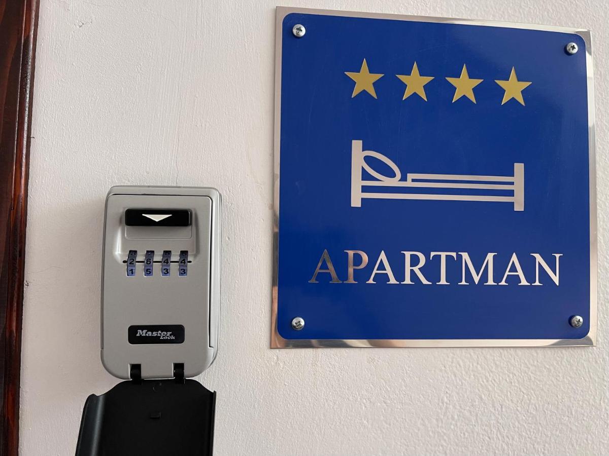 At The Heart Of Plitvice Lakes - Self Check-In! Apartment Plitvicka Jezera Exterior photo